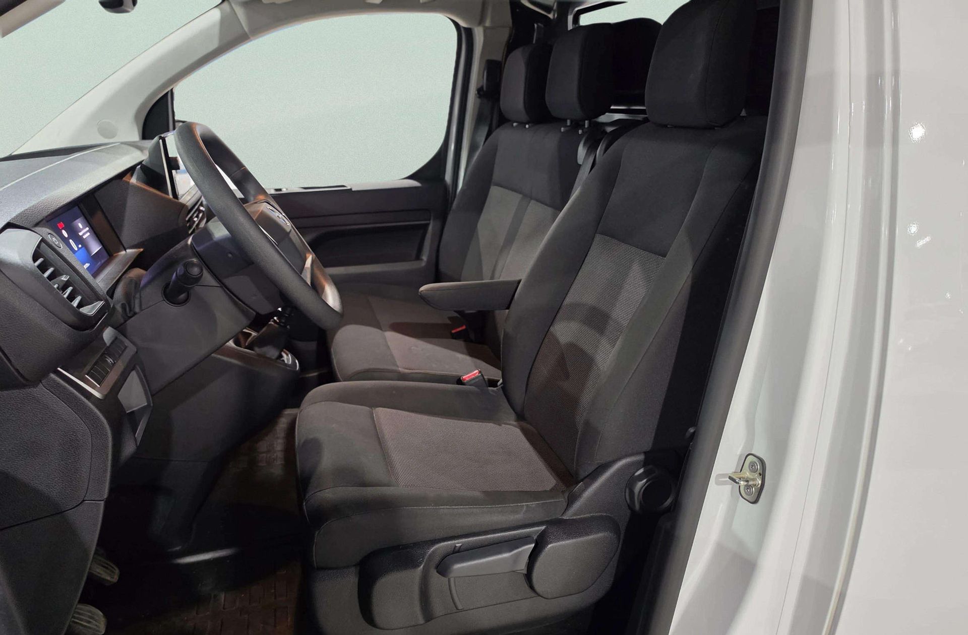 Opel Vivaro Furgon M BlueHDi 120 - foto 10