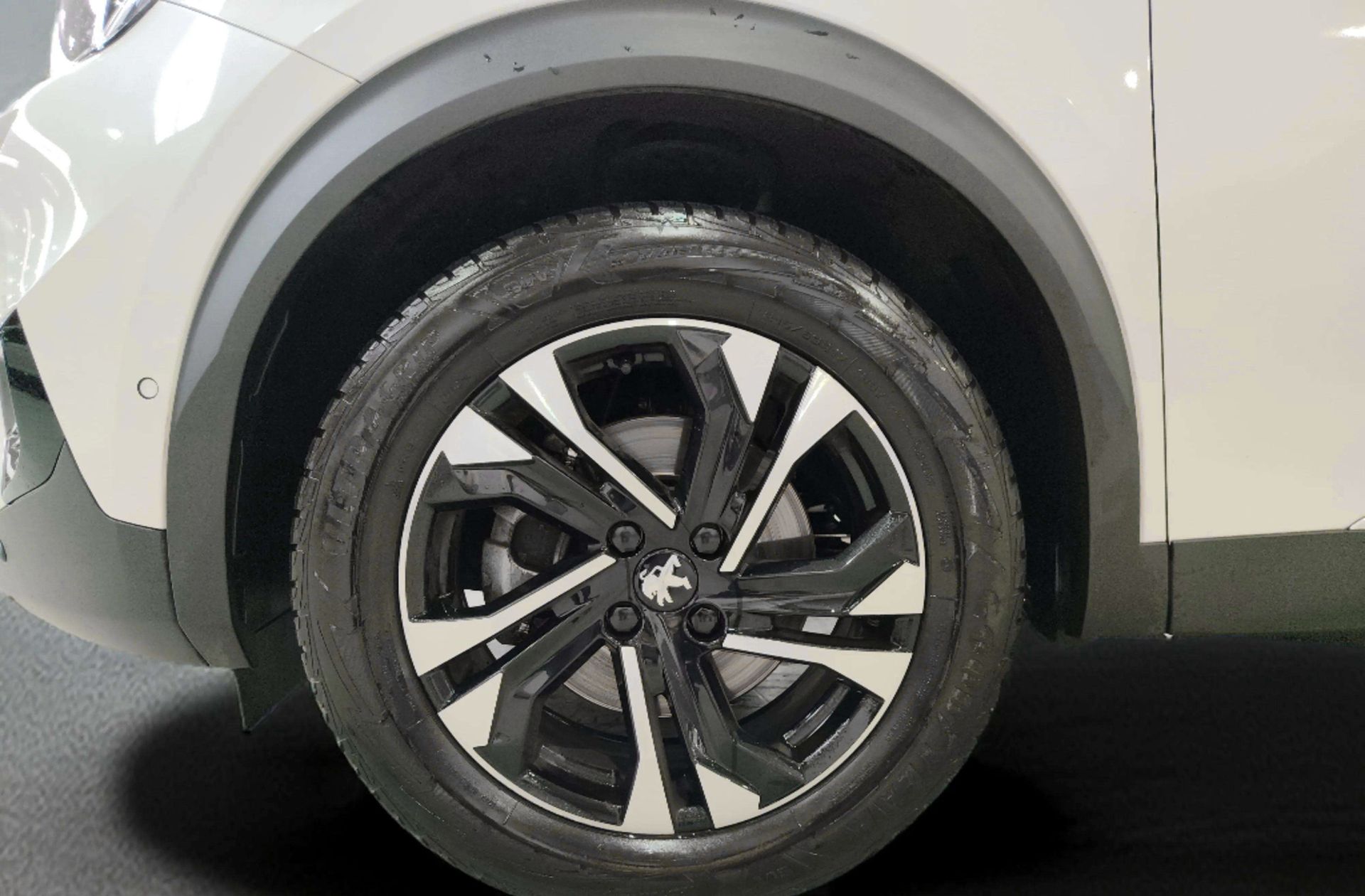Peugeot 2008 BlueHDi 130 GT EAT8 - foto 45