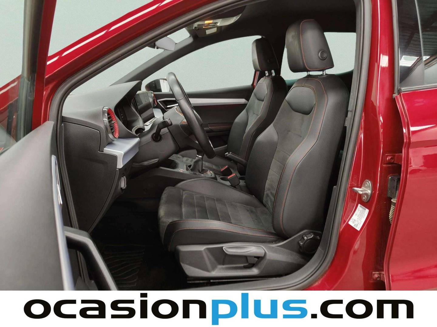 Foto asientos delanteros Seat Ibiza Seat Ibiza 1.0 TSI S&S FR XL (110 CV)