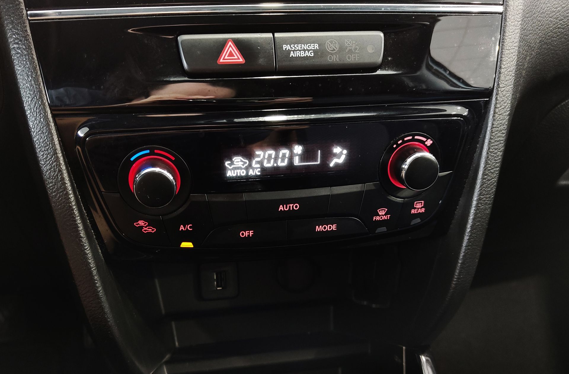 Suzuki Vitara 1.6 GLE 4WD - foto 25