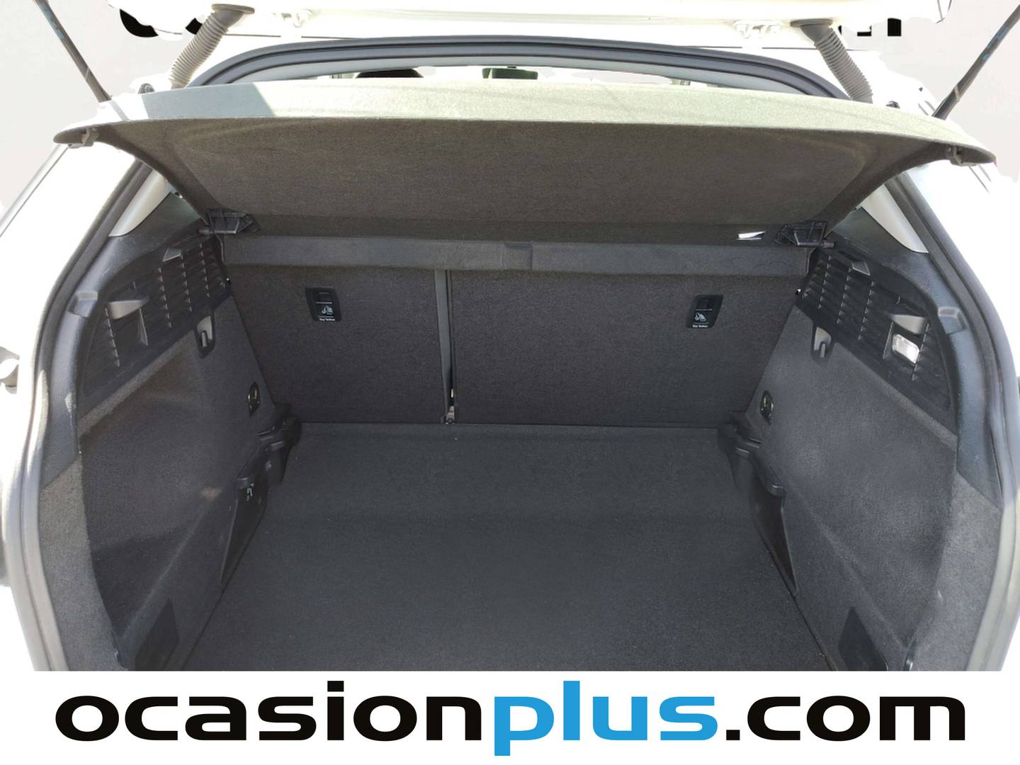 Fotos maletero Audi Q2 Audi Q2 sport 30 TDI  (116 CV) S tronic