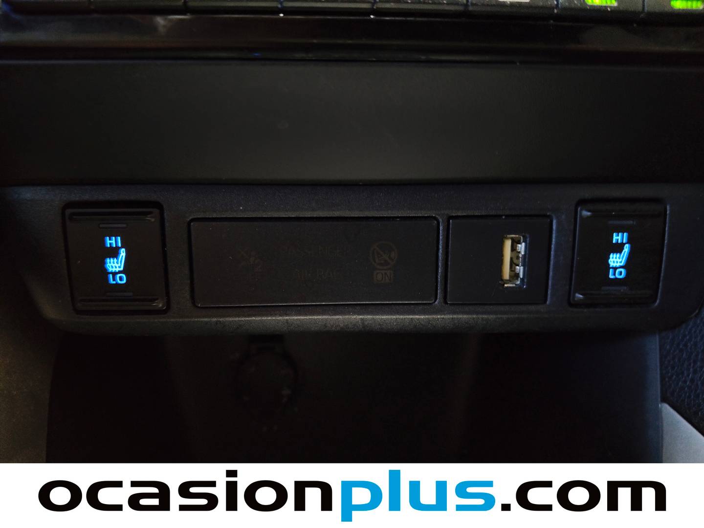 Extras y acabados del Toyota Yaris Toyota Yaris 120H Business Plus (116 CV)