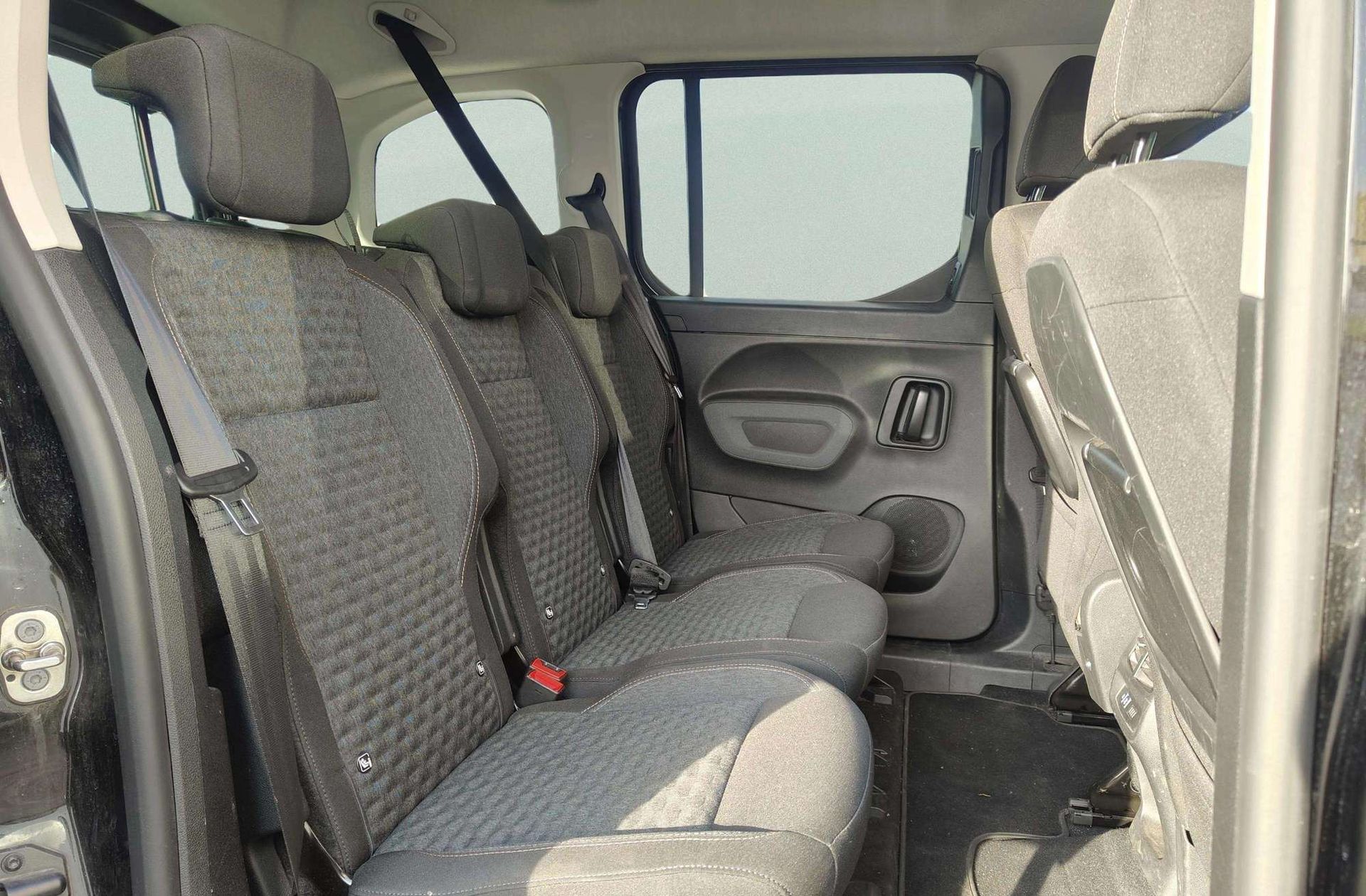Peugeot Rifter BlueHDi 130 GT Standard - foto 17