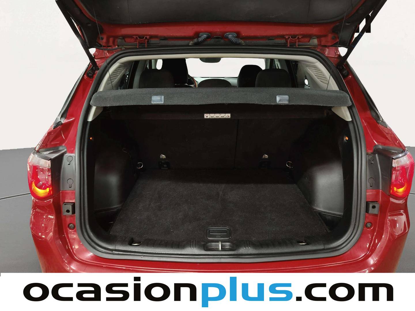 Fotos maletero Jeep Compass Jeep Compass 1.4 Multiair Sport 4x2 (140 CV)