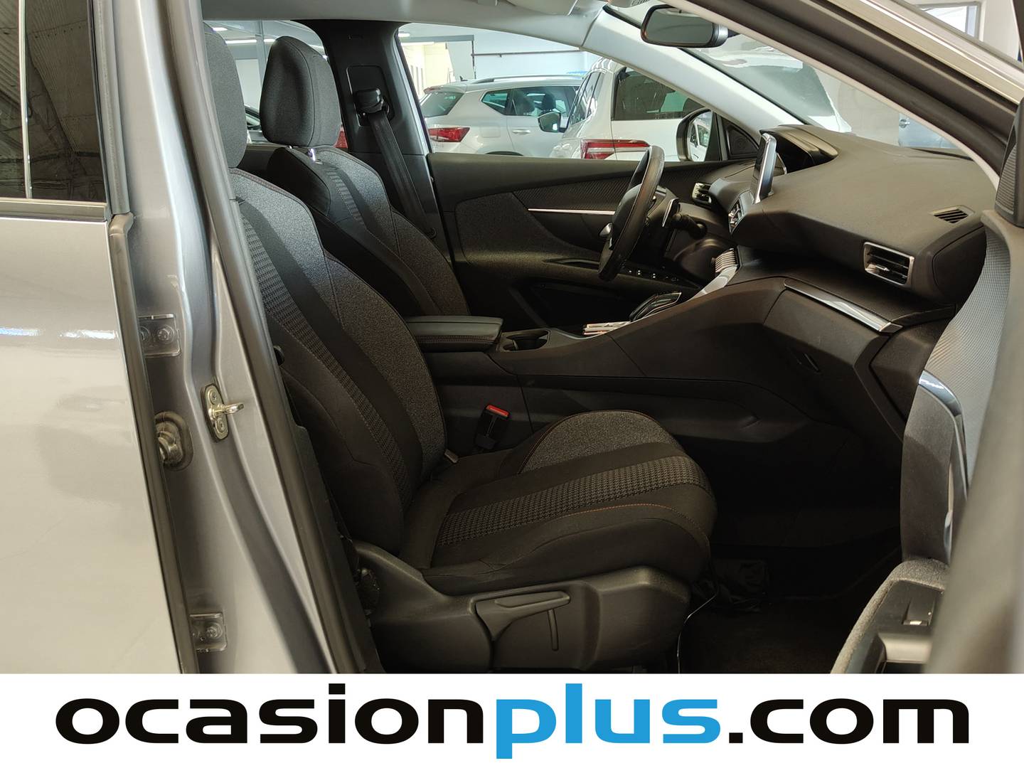 Peugeot 5008 Peugeot 5008 PureTech 130 S&S Active Pack EAT8 (130 CV) 7 Plazas de segunda mano