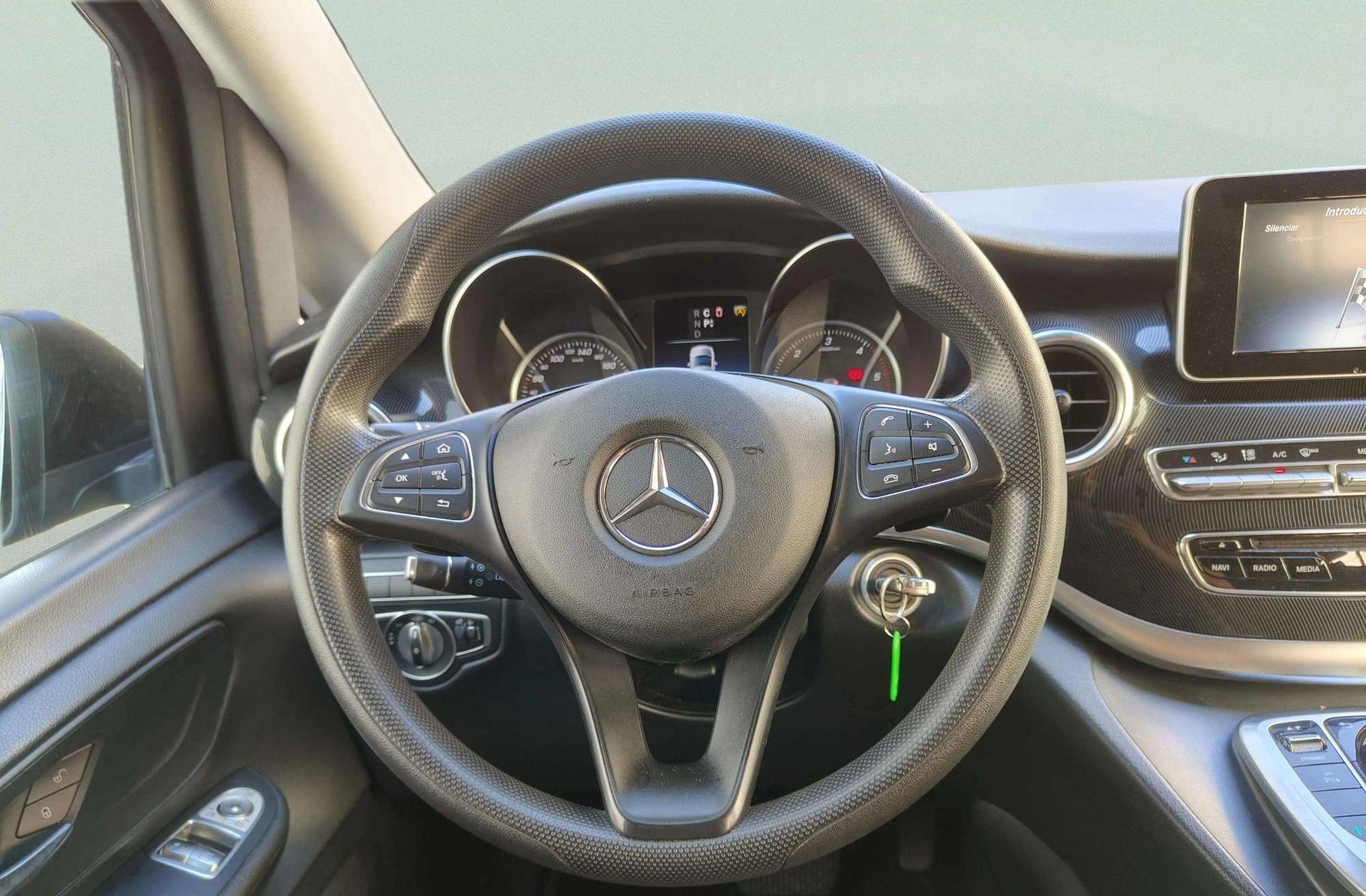Mercedes-Benz Clase V V 220 d Avantgarde Largo - foto 19
