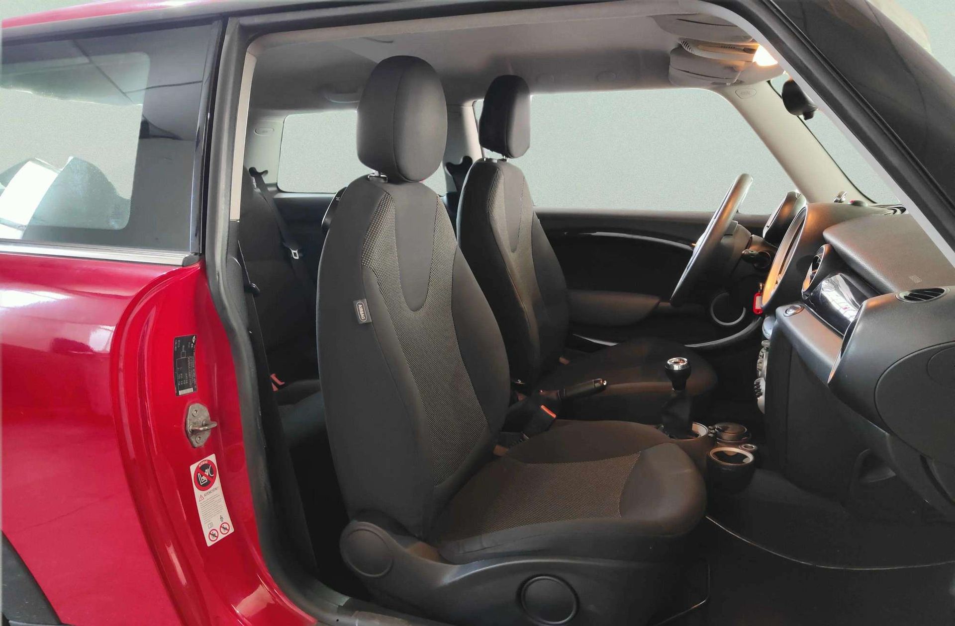 MINI Cooper One D - foto 14