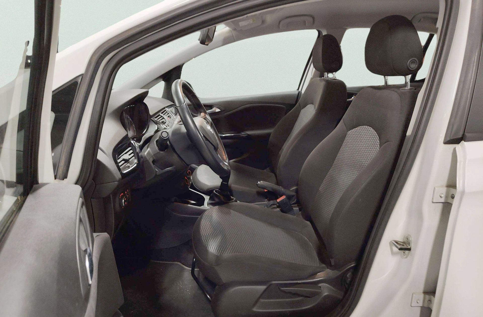 Opel Corsa 1.3 CDTi Selective - foto 8