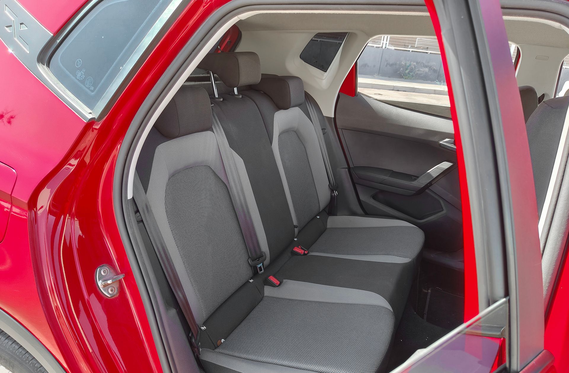 SEAT Arona 1.6 TDI Ecomotive Style - foto 17