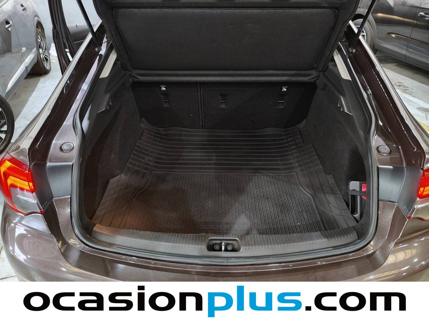 Foto asientos delanteros Opel Insignia Opel Insignia GS 1.6 CDTI Turbo D Selective (136 CV)