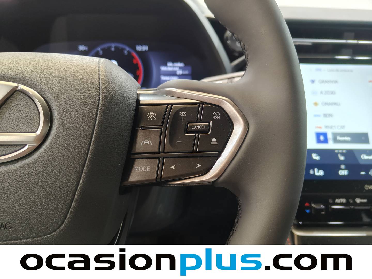 Foto Lexus LBX Lexus LBX 1.5 HEV Emotion+ (136 CV)