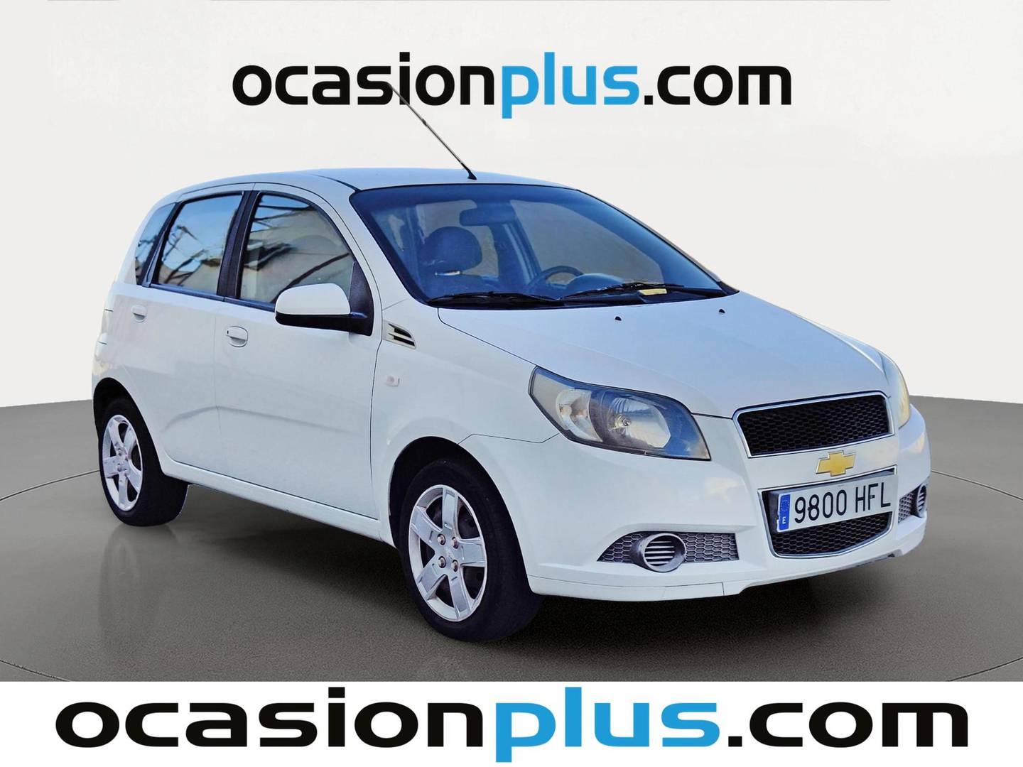 Foto delantera Chevrolet Aveo Chevrolet Aveo 1.2 16v LS (84 CV) derecha