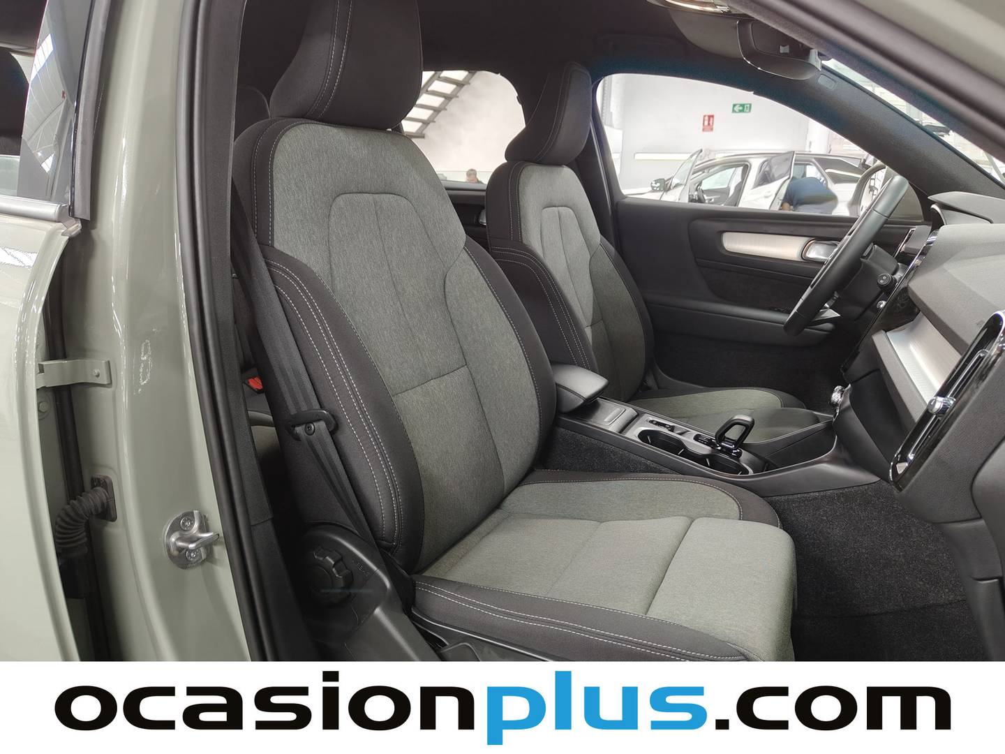 Foto Volvo XC40 Volvo XC40 B3 G Core Auto (163 CV)