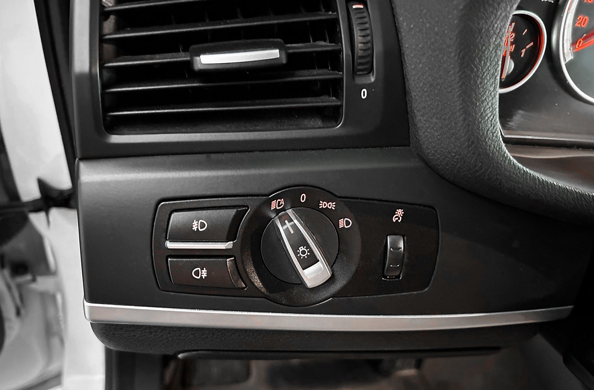 BMW X3 xDrive35d - foto 9