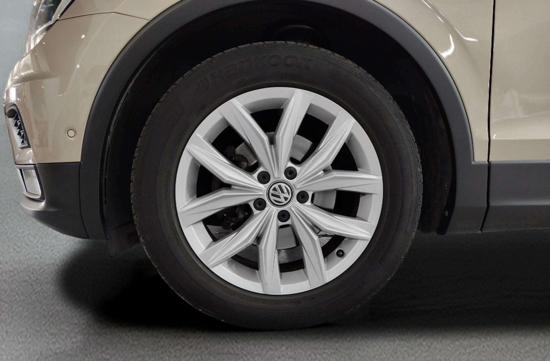 Volkswagen Tiguan Advance 2.0 TDI DSG - foto 36