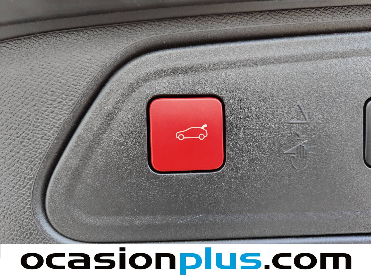 Foto Peugeot 3008 Peugeot 3008 PureTech 130 S&S GT Pack EAT8 (130 CV)