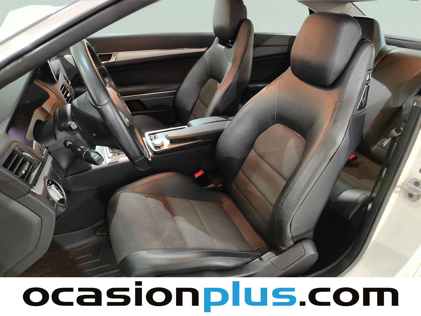 Foto Mercedes Clase E Mercedes-Benz Clase E E 220 CDI Coupe Blue Efficiency Avantgarde (170 CV) Paquete AMG