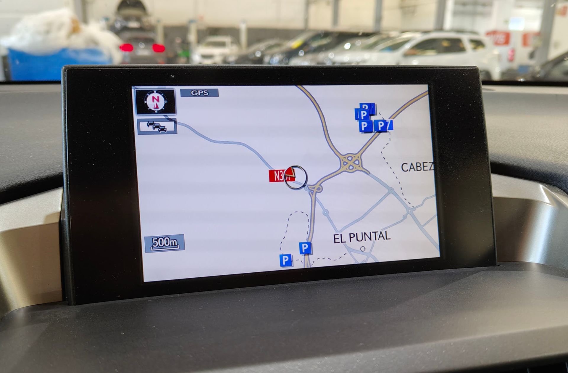 Lexus NX 300h Sport Edition 2WD - foto 9