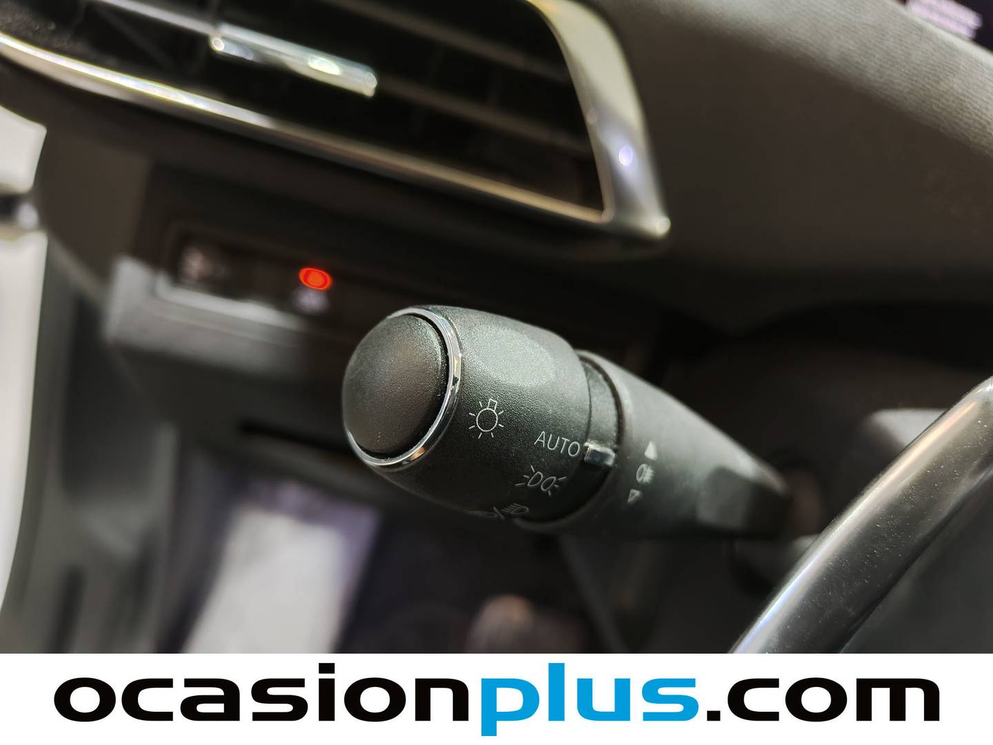 Peugeot 5008 Peugeot 5008 BlueHDI 130 S&S Allure Pack EAT8 (130 CV) 7 Plazas de segunda mano