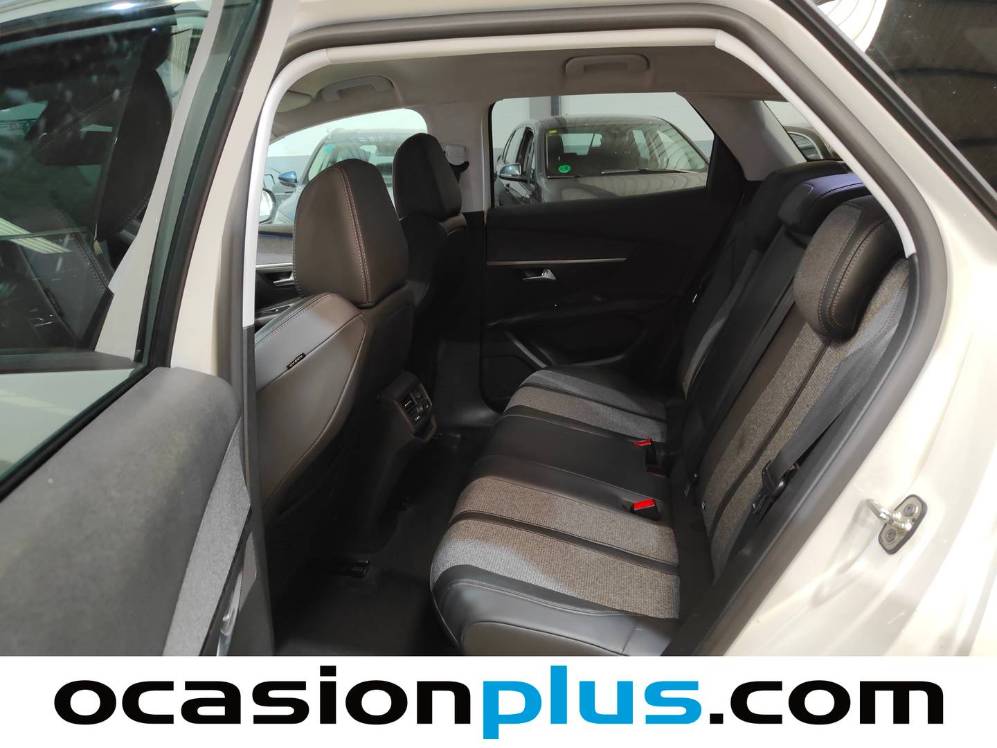 Foto asientos traseros Peugeot 3008 Peugeot 3008 BlueHDI 130 S&S Allure (130 CV)