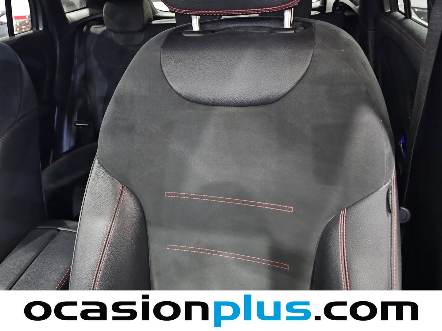 Equipamiento del Mercedes GLA Mercedes GLA 200 d (150 CV) PACK AMG