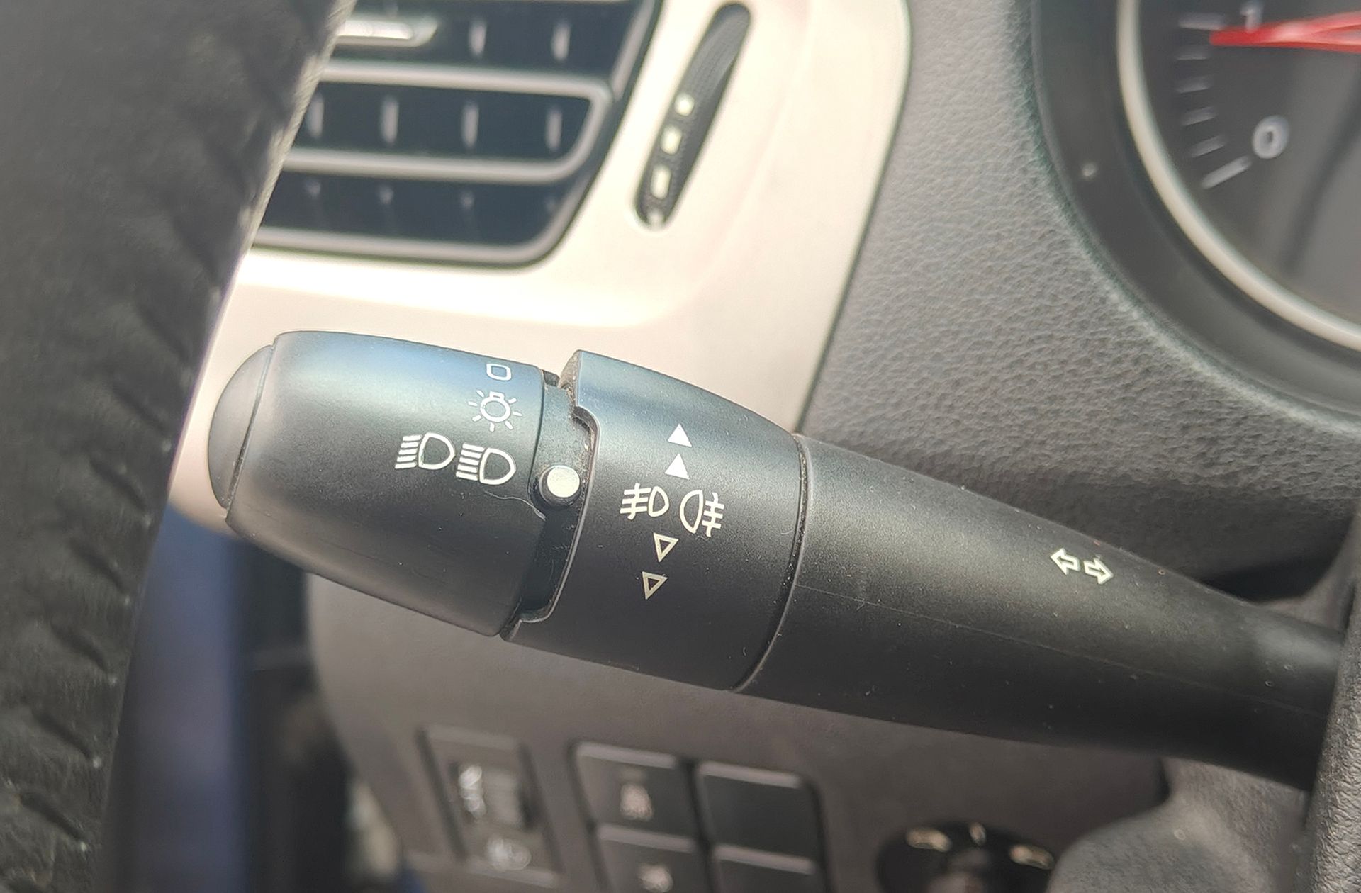 Citroën C-Elysée PureTech 82 Exclusive - foto 19