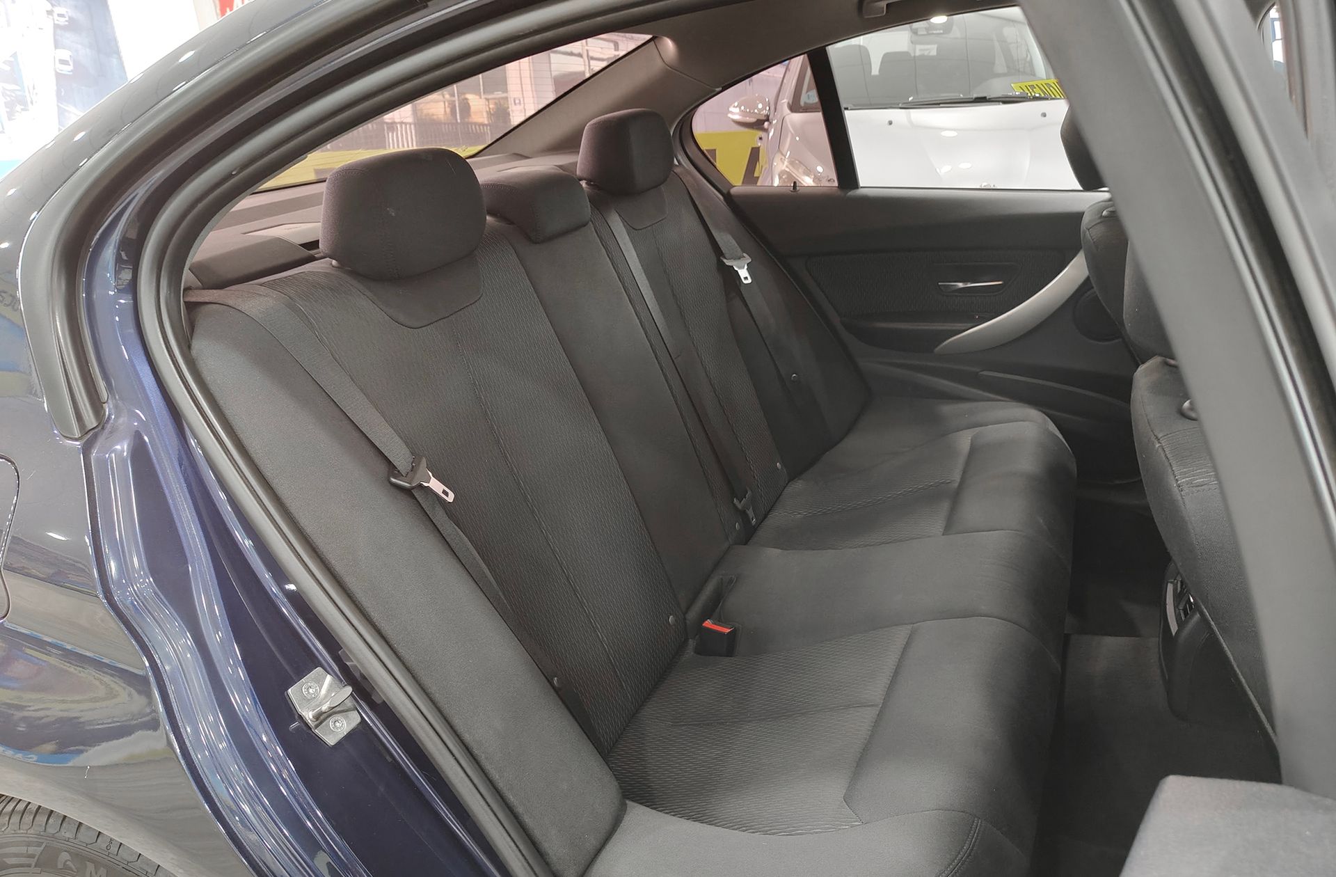 BMW Serie 3 318d - foto 16