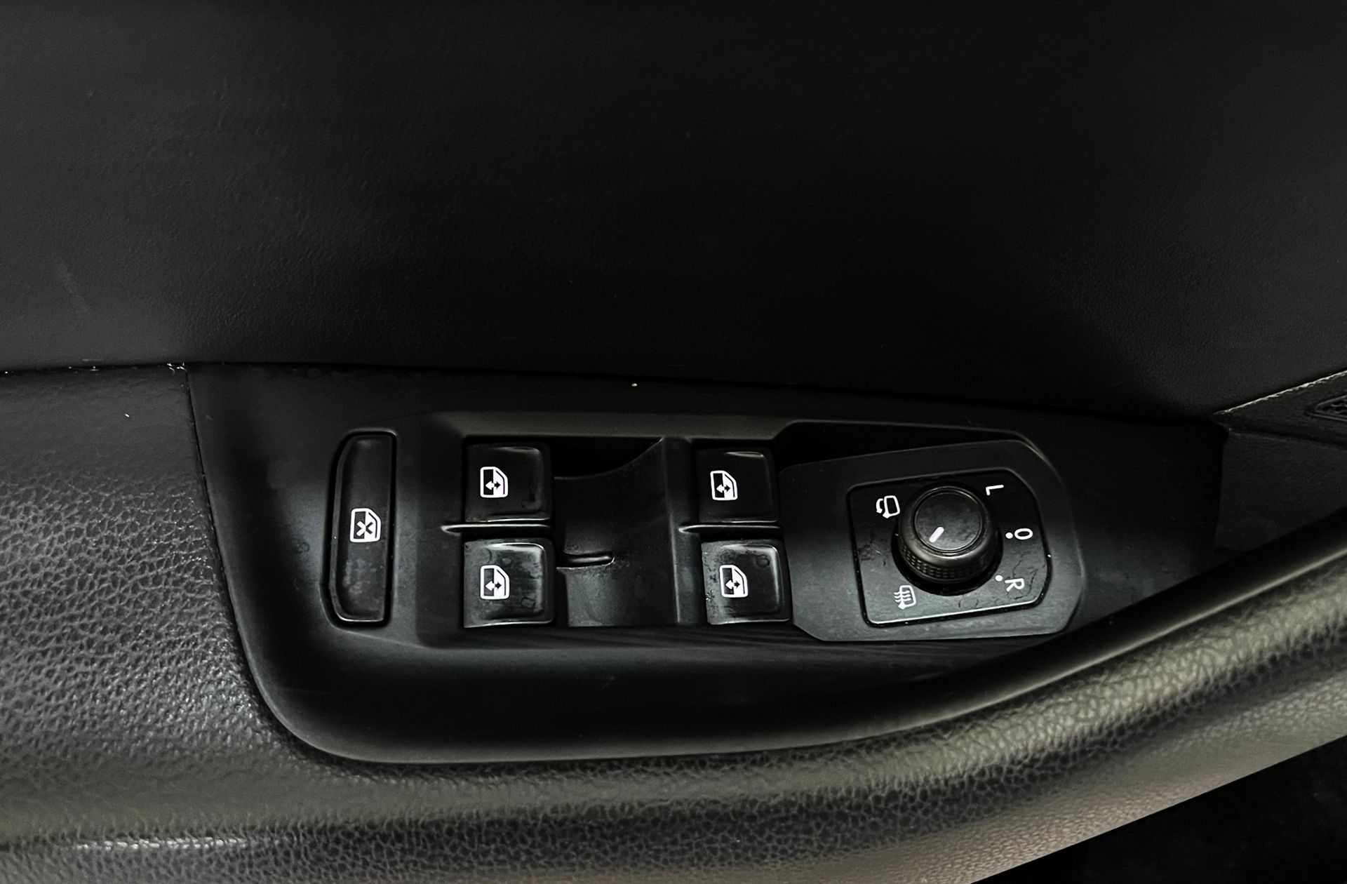 Volkswagen Arteon R-Line 2.0 TSI DSG - foto 41