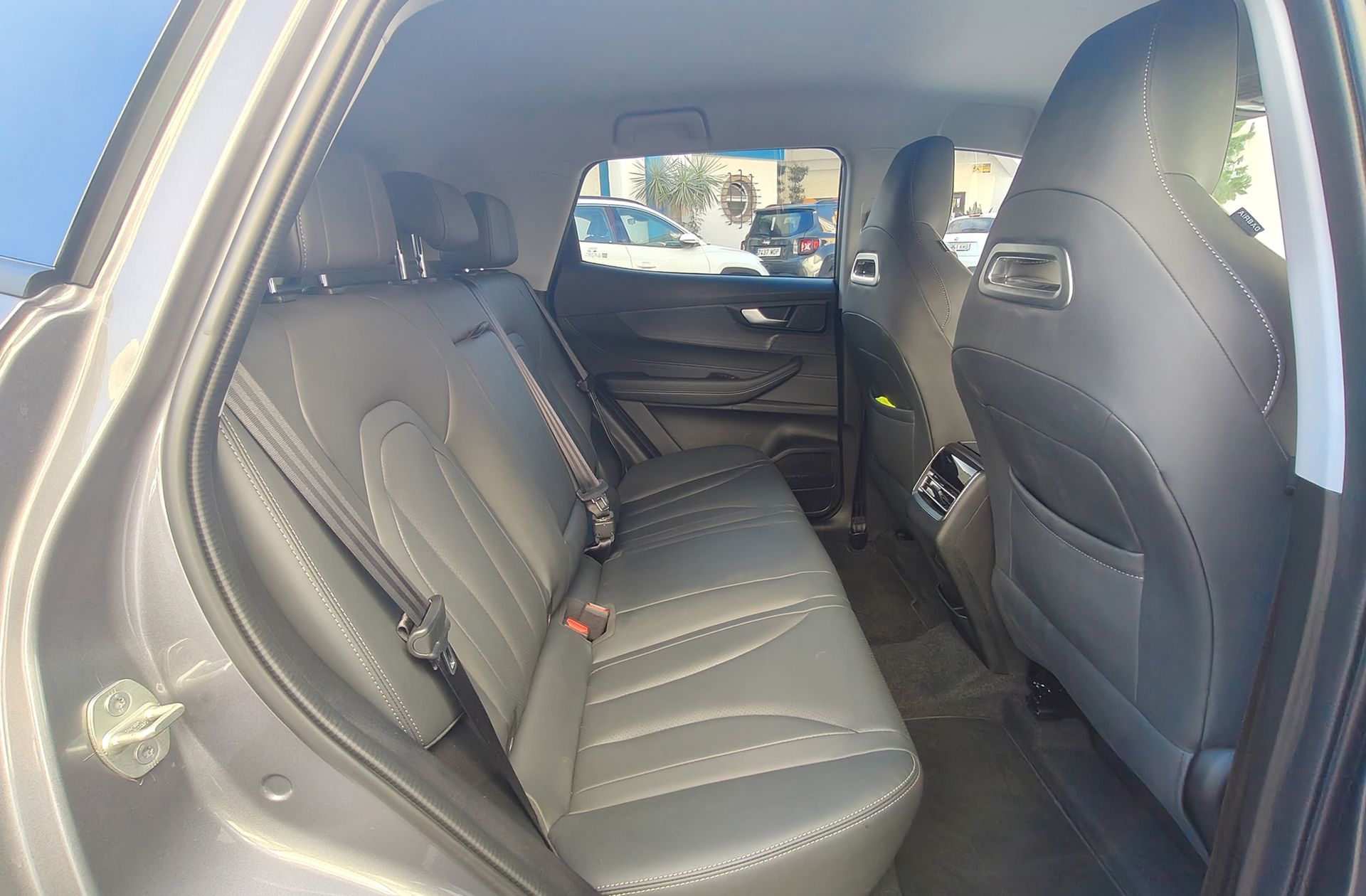 Ebro s400 1.5 DHE HEV Excellence CVT - foto 18
