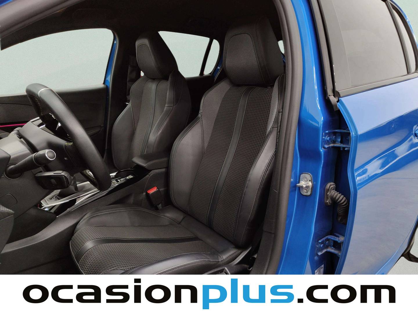 Foto asientos delanteros Peugeot 208 Peugeot 208 BlueHDi 100 GT (100 CV)