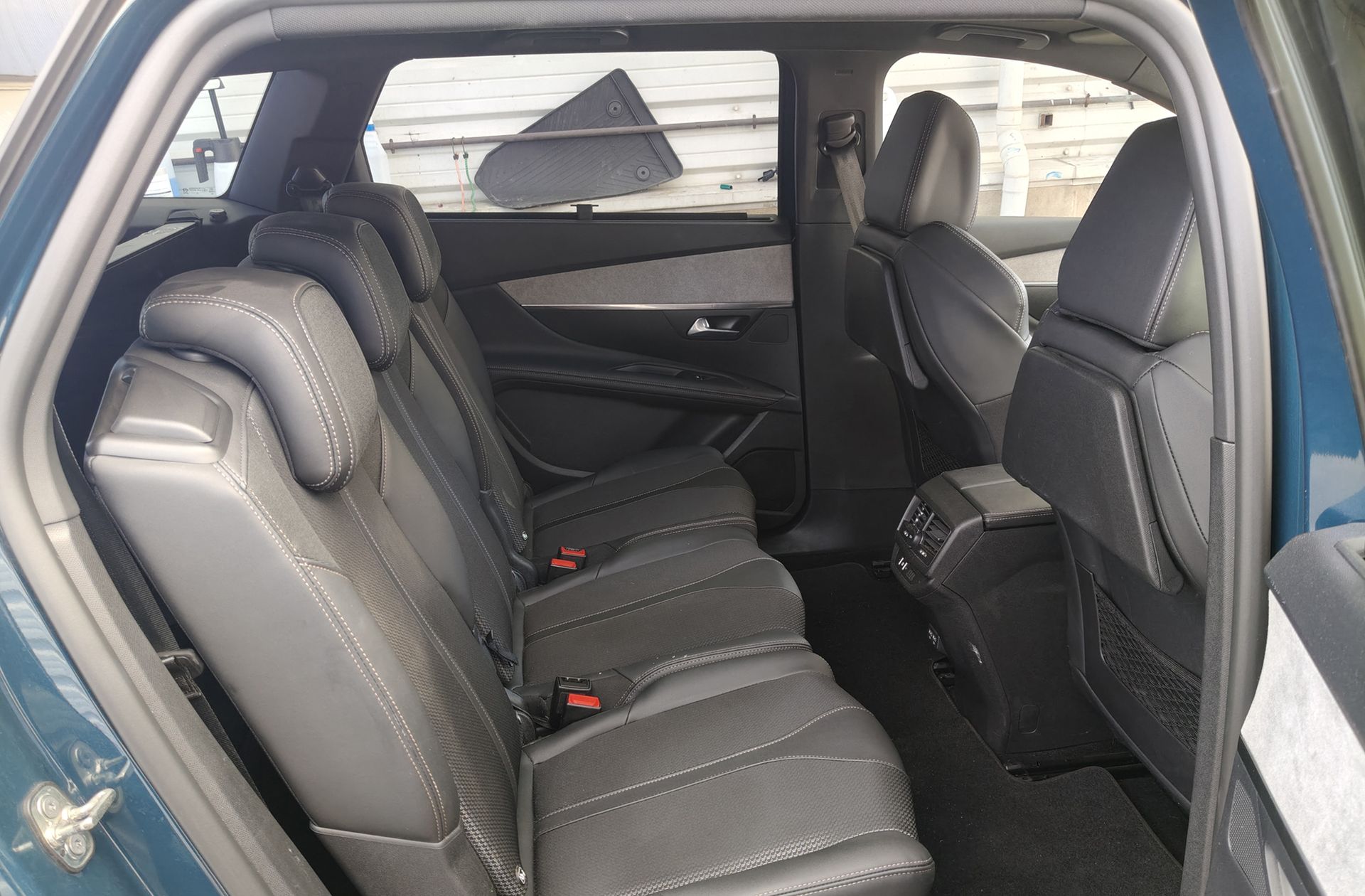 Peugeot 5008 1.2 GT eDCS6 7 plazas - foto 22