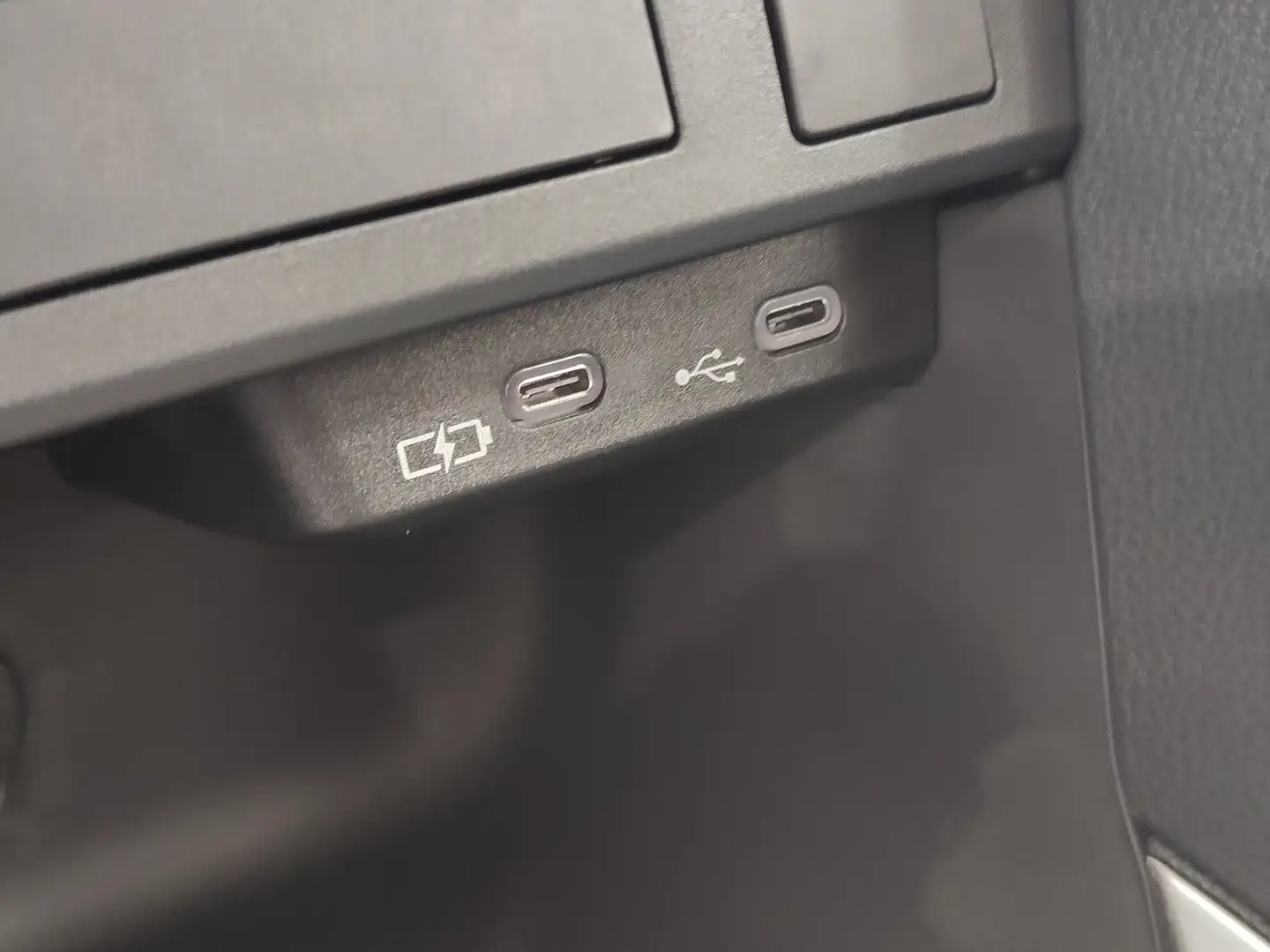 Foto Toyota Yaris Cross Toyota Yaris Cross 120H Business Plus (116 CV)