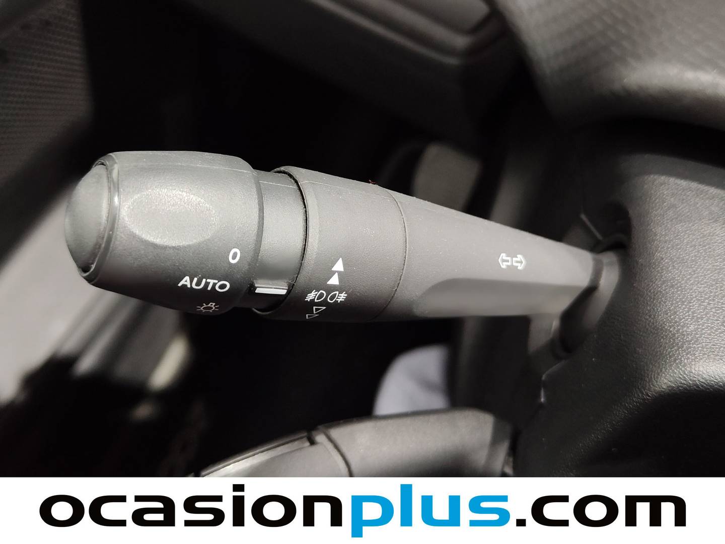 Foto Peugeot 2008 Peugeot 2008 BlueHDi 100 S&S Allure (100 CV)