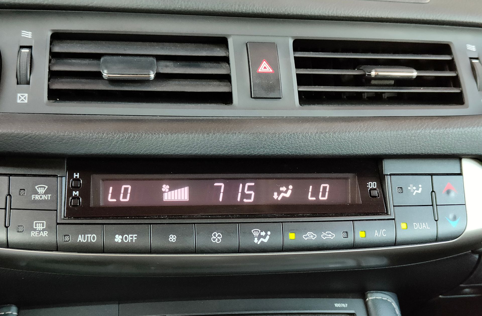 Lexus CT 200h Executive - foto 35