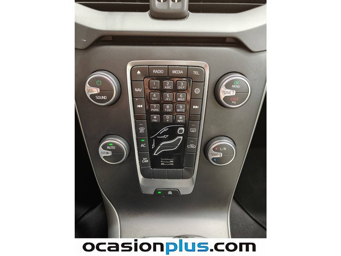 Foto Volvo V40 Cross Country Volvo V40 Cross Country D3 Momentum (150 CV)