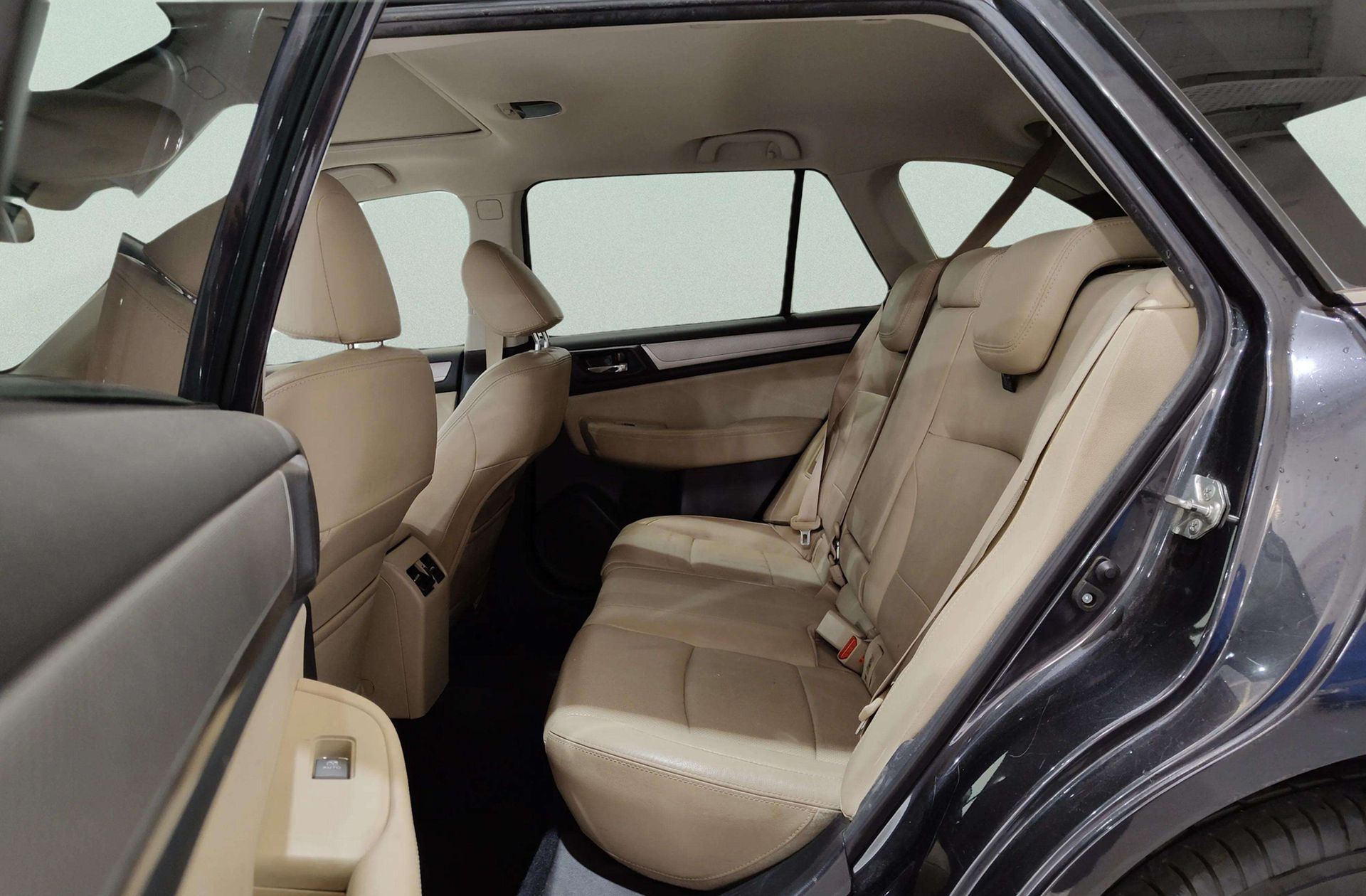 Subaru Outback 2.0 D Executive Plus CVT Lineartronic - foto 17