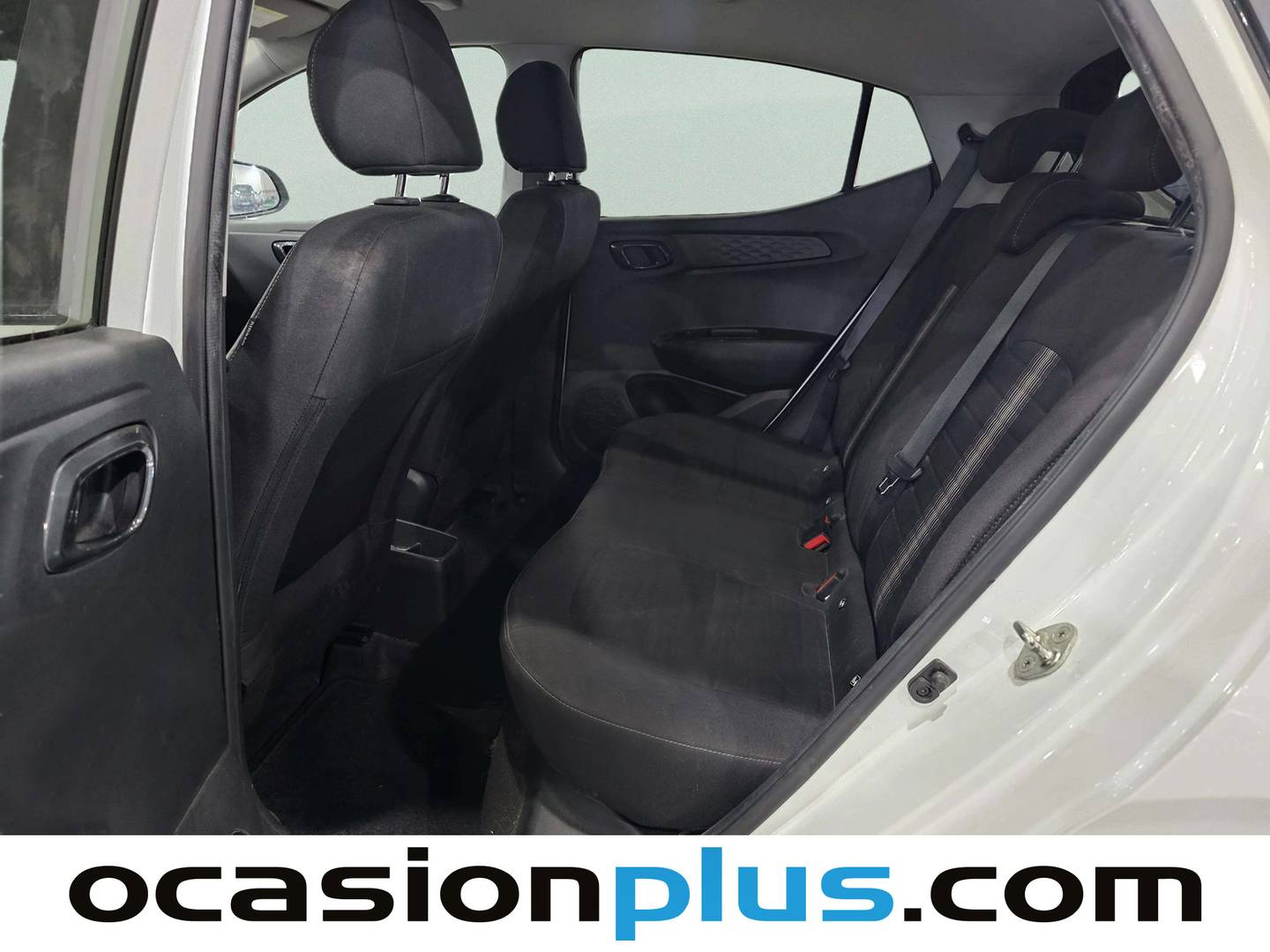 Foto asientos traseros Hyundai i10 Hyundai i10 1.2 Tecno 2C (84 CV)