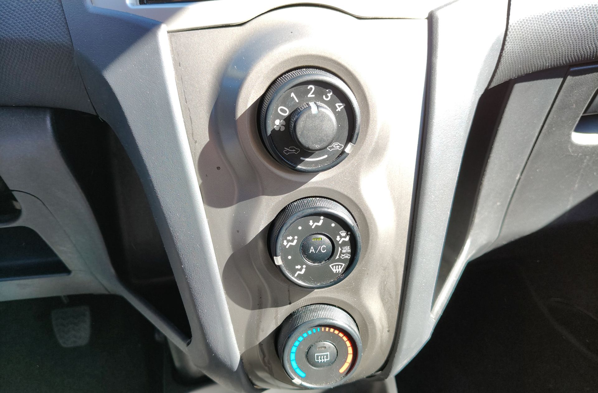 Toyota Yaris 1.4D-4D TS - foto 22