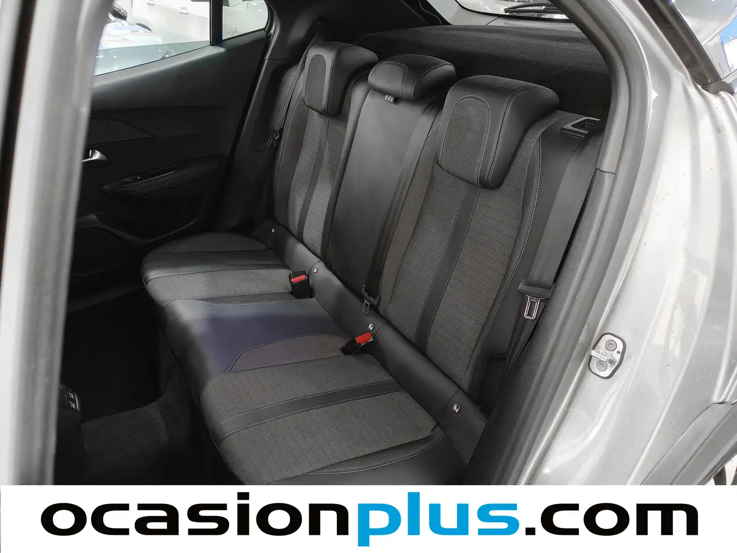 Foto Peugeot 2008 Peugeot 2008 PureTech 130 S&S Allure Pack (130 CV)