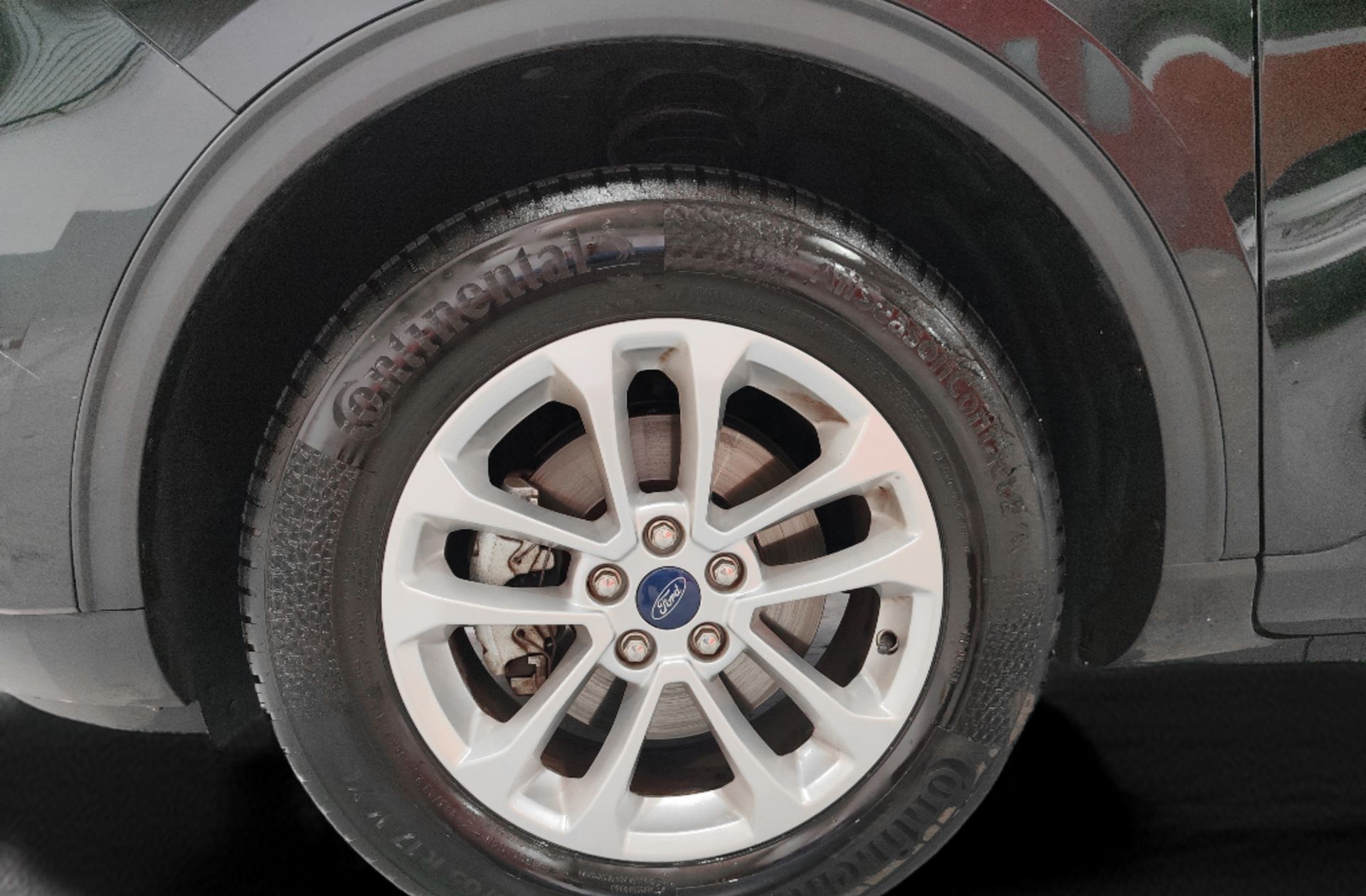 Ford Kuga 2.0 EcoBlue MHEV Titanium - foto 36
