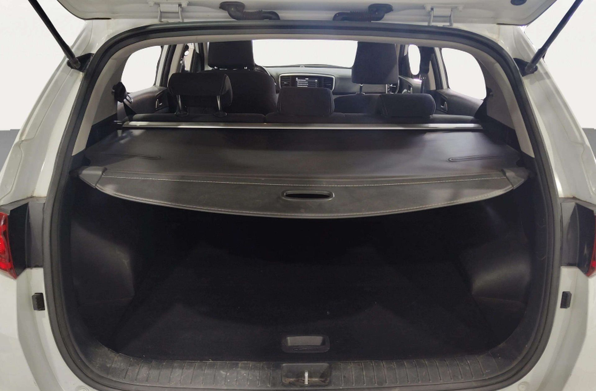 Kia Sportage 1.6 CRDi Business 4x2 DCT - foto 14