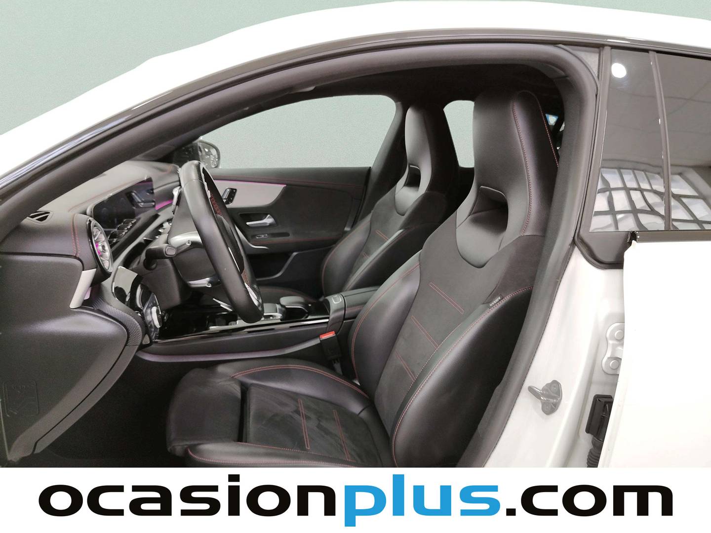 Foto asientos delanteros Mercedes CLA Mercedes-Benz CLA Shooting Brake 200 (163 CV) Pack AMG