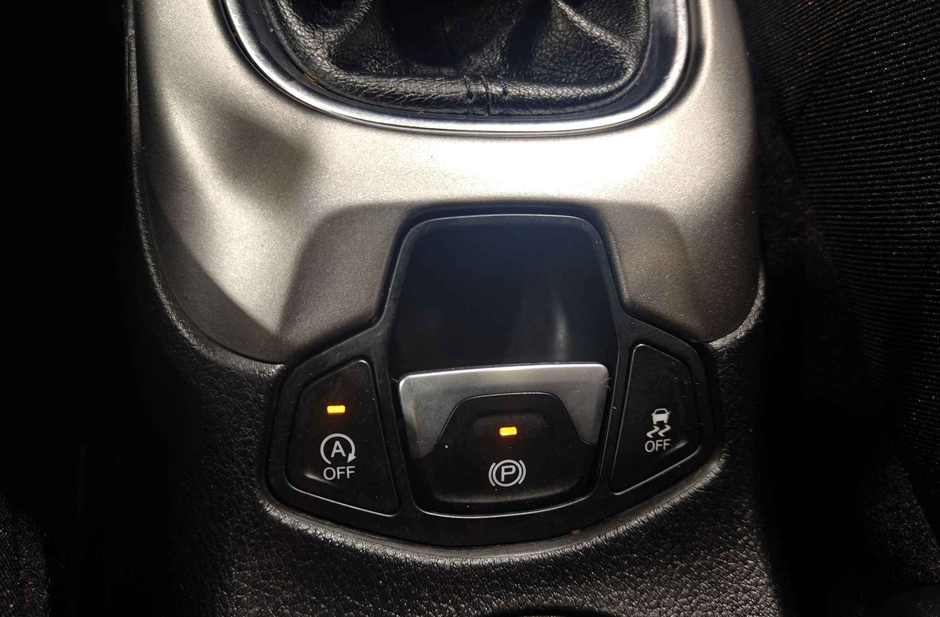 Jeep Compass 1.4 MultiAir Longitude 4x2 - foto 31