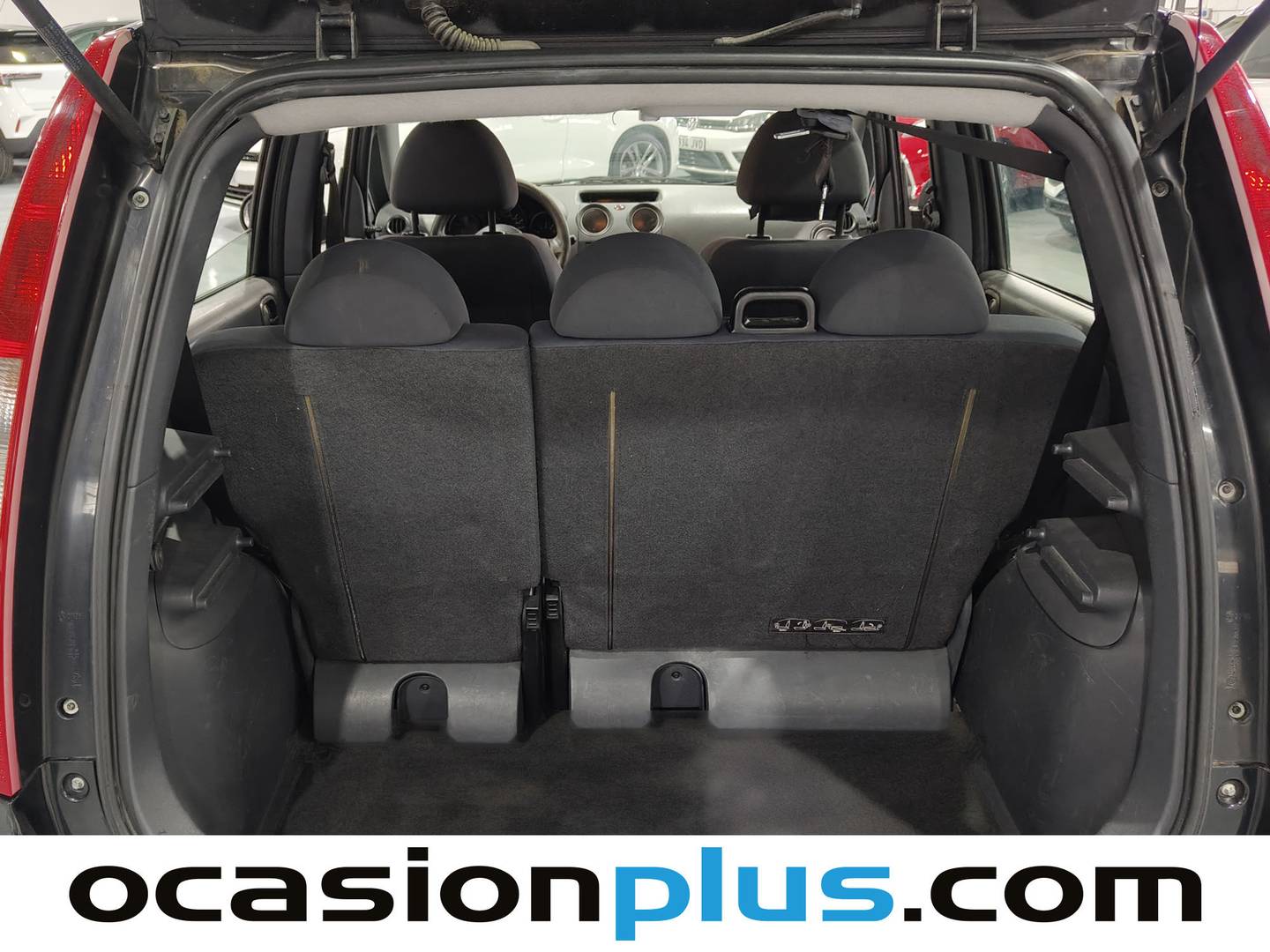 Fotos maletero Mitsubishi Colt Mitsubishi Colt 1.1 12v Invite 75 CV