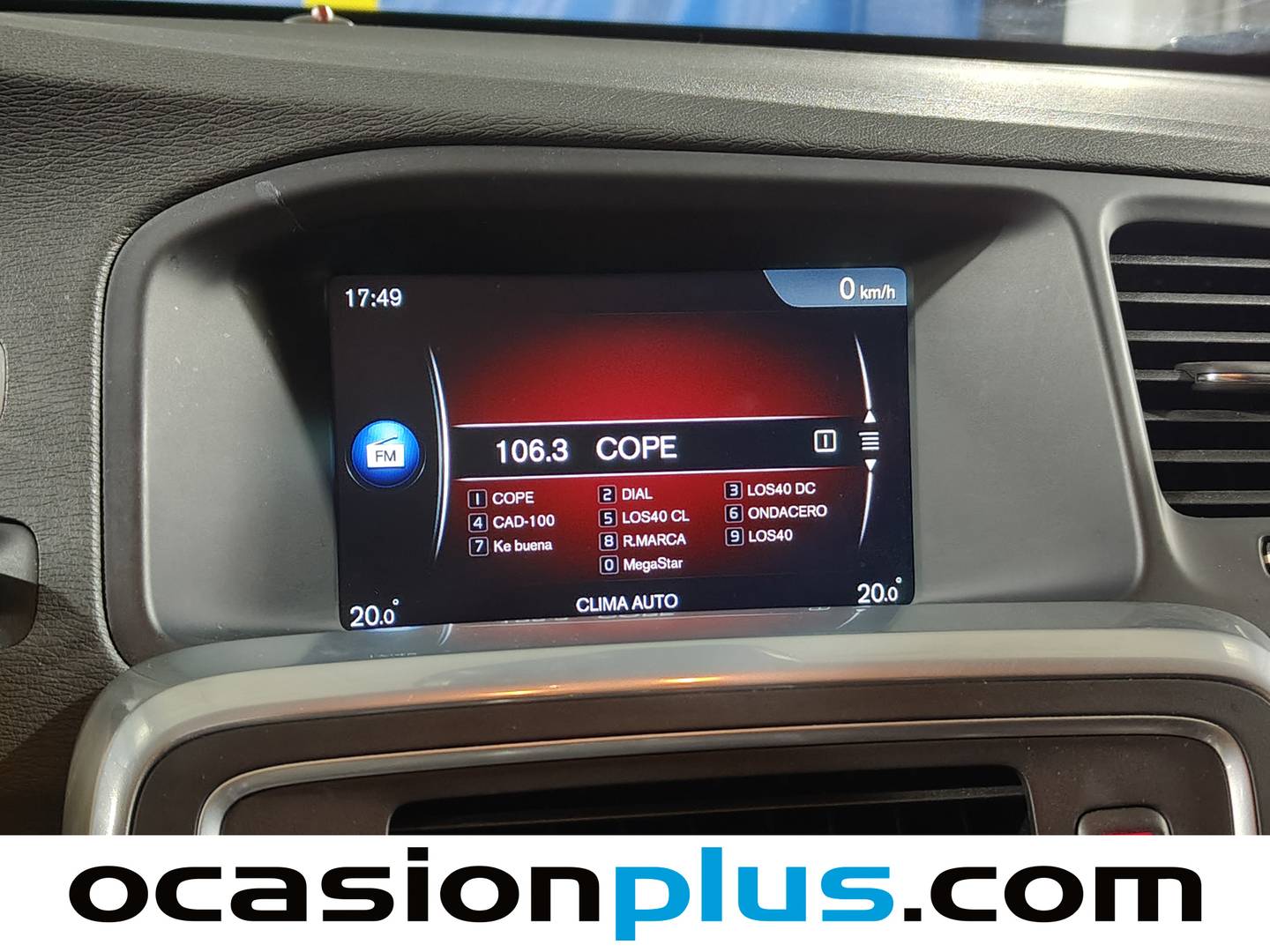 Foto Volvo V60 Cross Country Volvo V60 Cross Country Cross Country D3 Kinetic (150 CV)