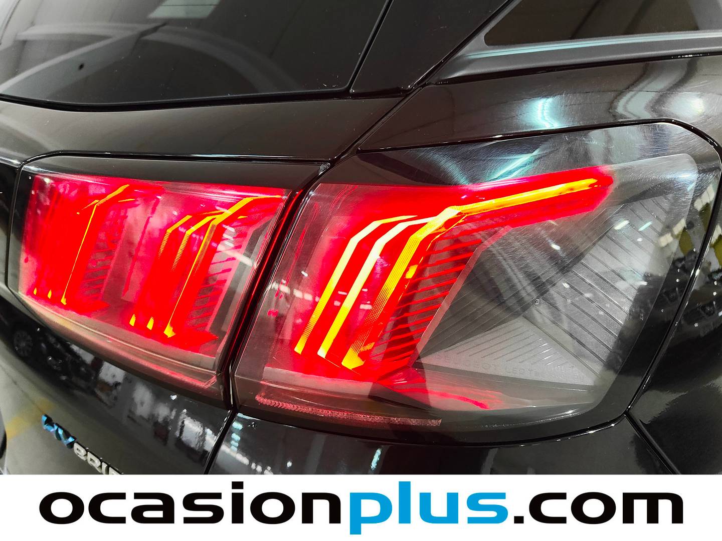 Foto Peugeot 3008 Hybrid Peugeot 3008 3008 Hybrid 300 Allure Pack e-EAT8 (300 CV)