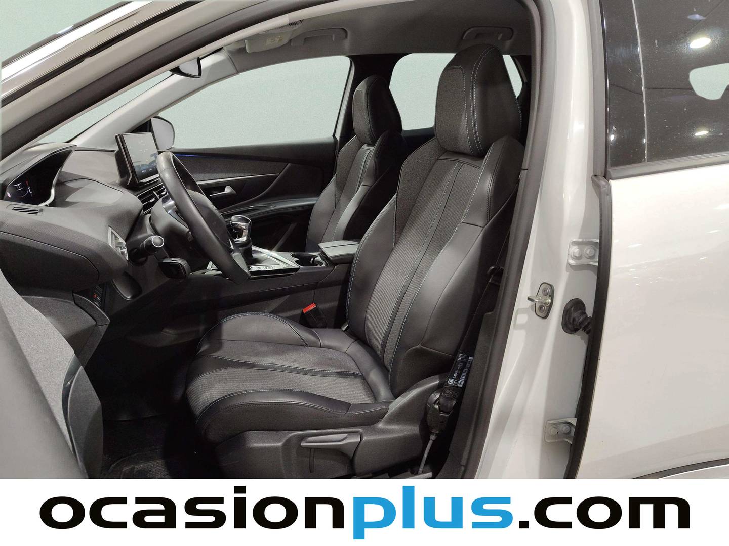 Foto asientos delanteros Peugeot 3008 Peugeot 3008 BlueHDi 130 S&S Allure Pack (130 CV)