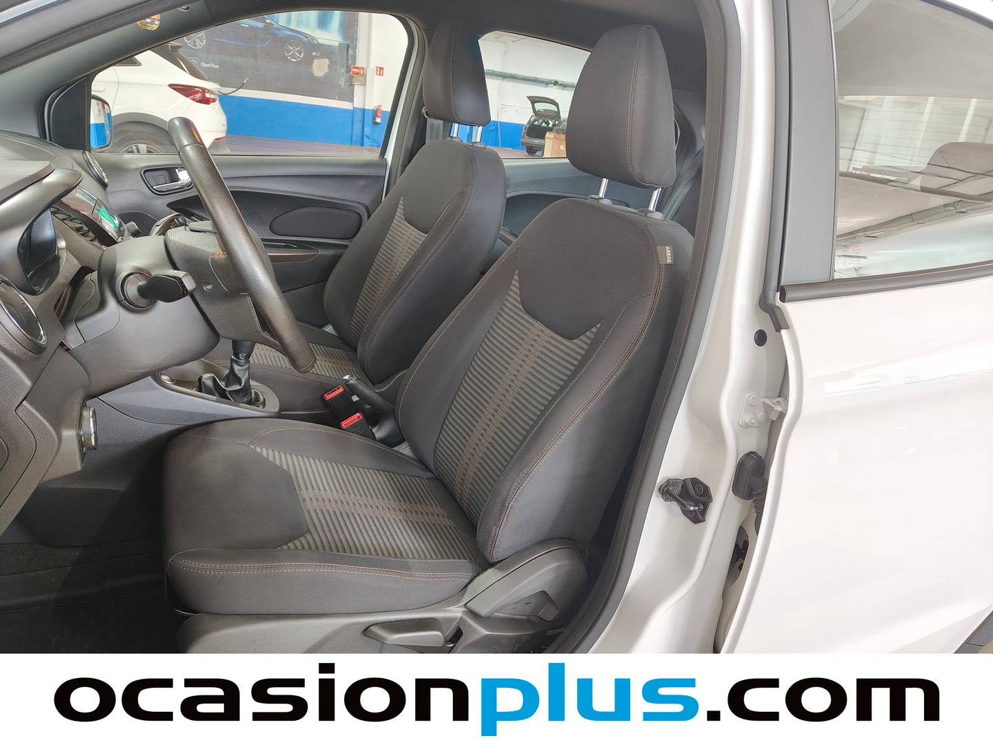Foto asientos delanteros Ford Ka+ Ford Ka+ 1.2 Ti-VCT Active (85 CV)