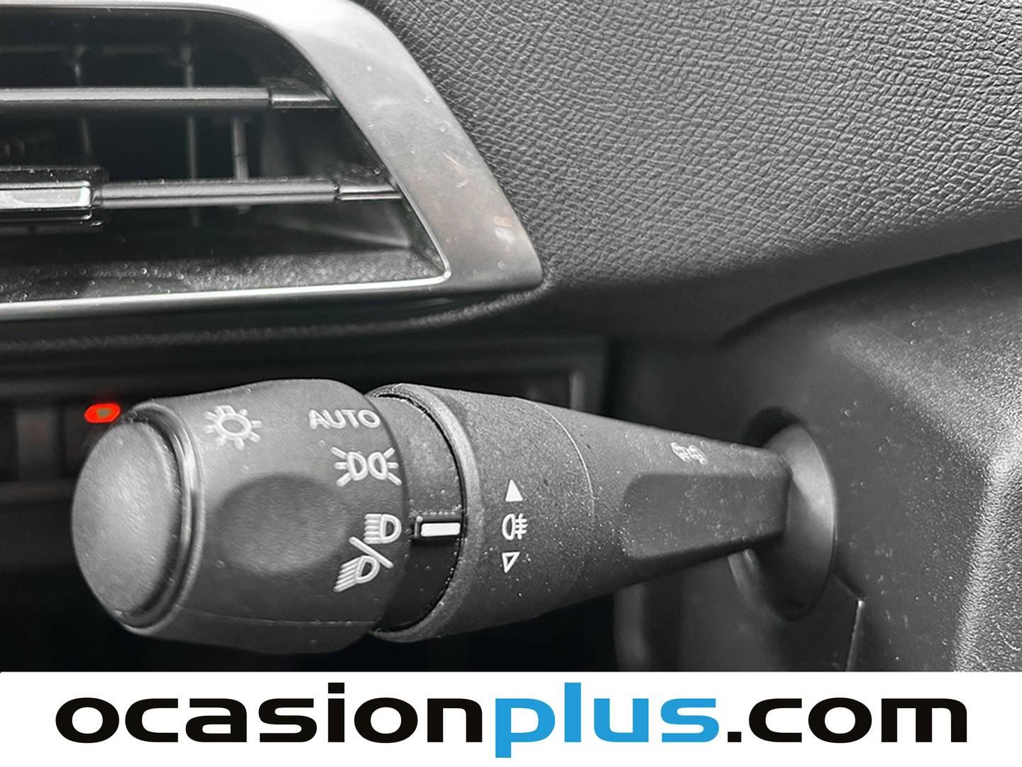 Acabados Peugeot 3008 Peugeot 3008 BlueHDi 130 S&S Active Pack (130 CV)