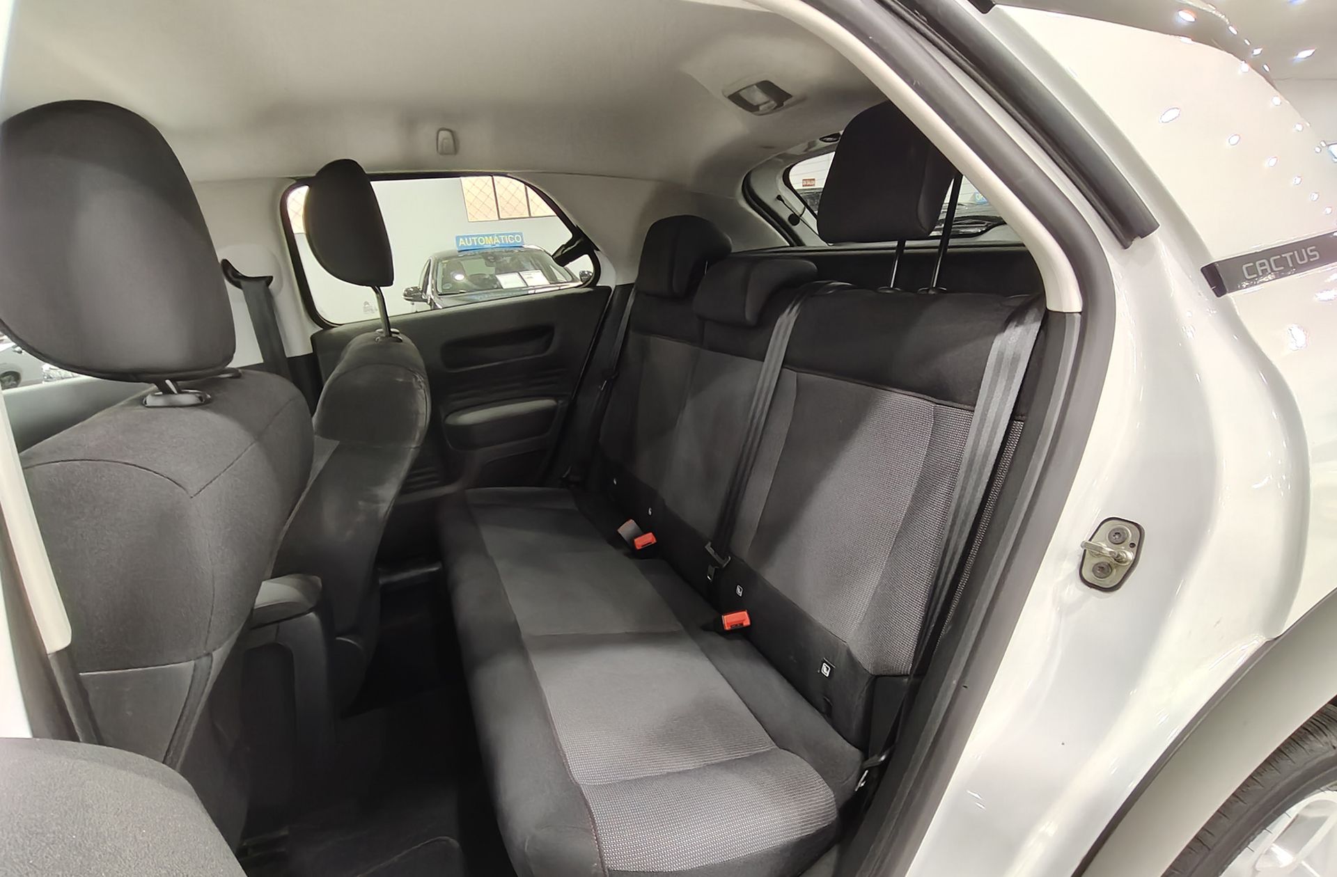 Citroën C4 Cactus BlueHDi 100 Feel - foto 10